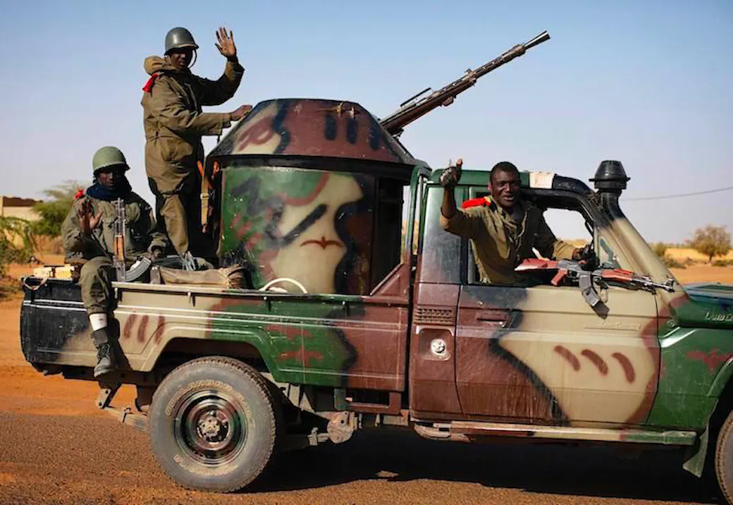 Malian soldiers (probably) in a mix-and-match Technical vehicle based on a Land Cruiser 70-series frame equipped with a Krupnokaliberny Pulemyot Vladimirova 14.5 HMG.