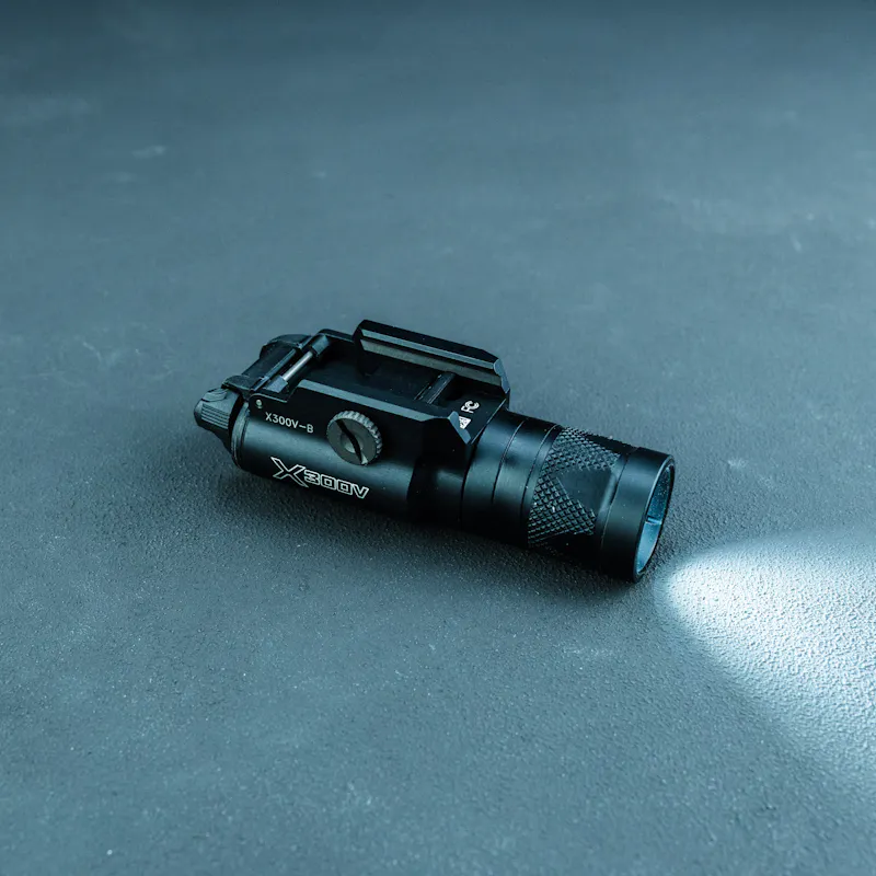 SureFire X300V WL/IR Illuminator - B (Thumb Screw)