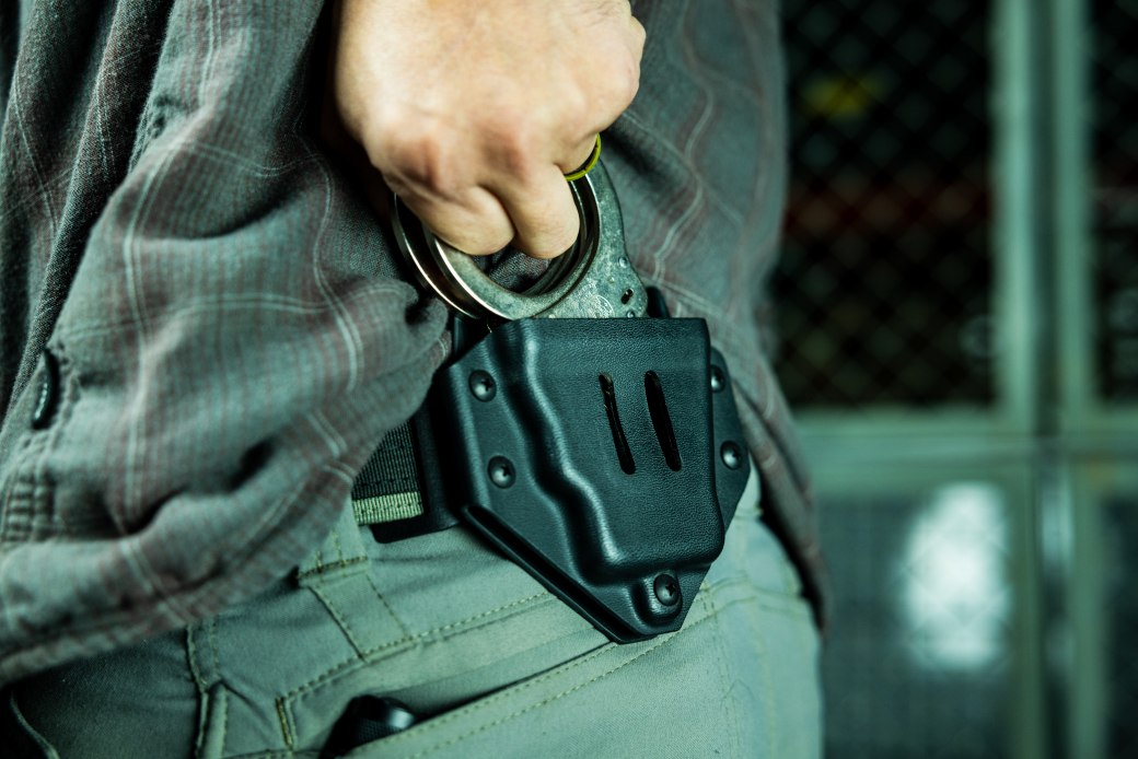 NEW: Cuff Carrier for S&W Chain Handcuffs - DARA HOLSTERS & GEAR