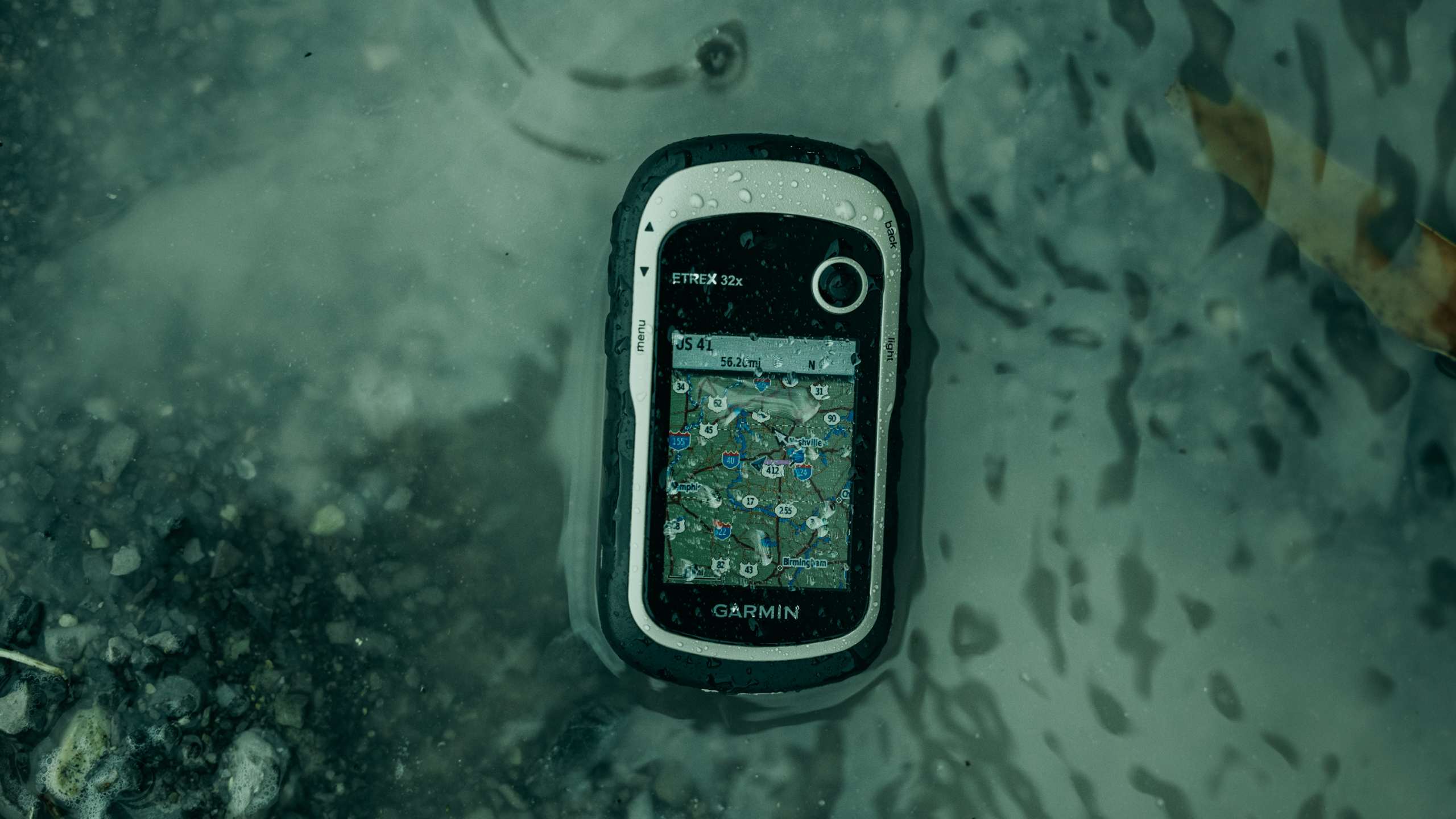 Garmin eTrex 32x Hiking GPS Bundle, with Backpack Tether Mount, GPS/GLONASS  Handheld, TopoActive Maps & Barometric Altimeter - All4Hiking.com