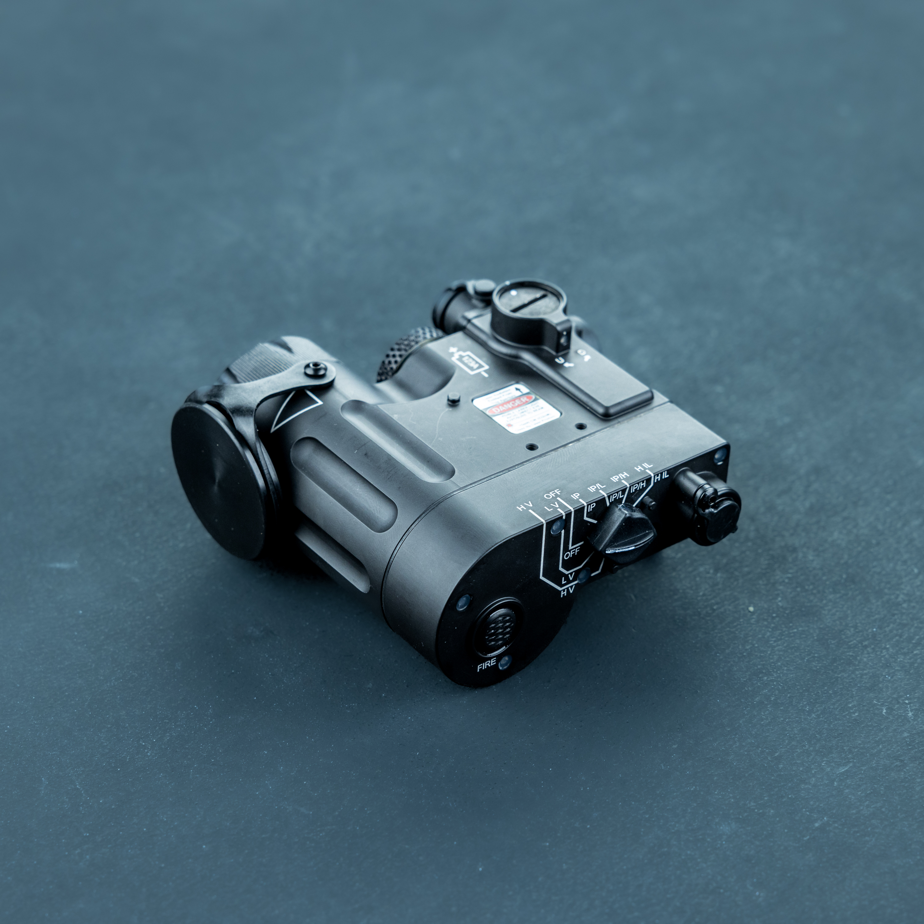 RPNVG (Ruggedized Panning Night Vision Goggle) – T.REX ARMS