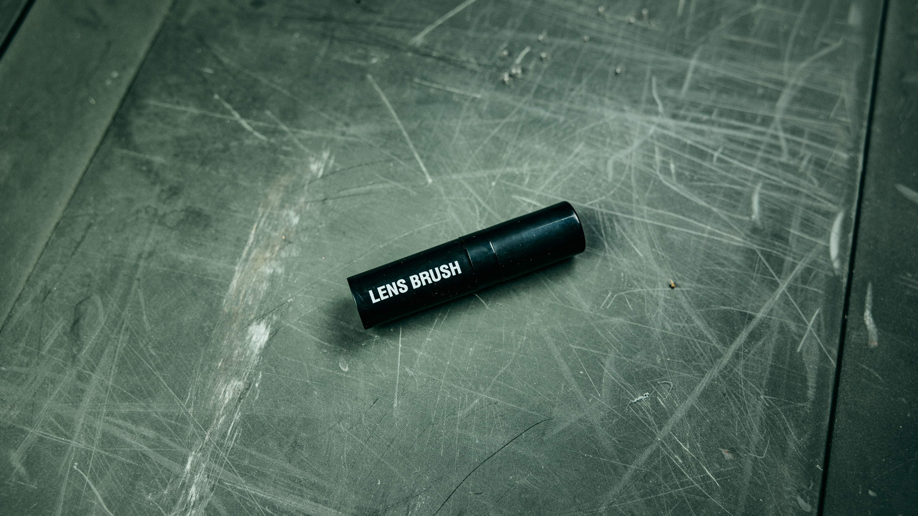 Pro-Shot Lens Brush