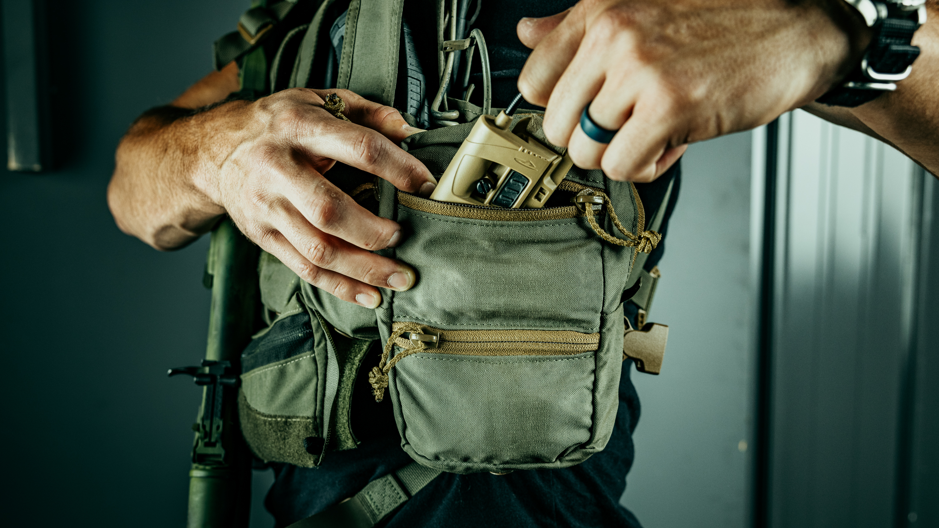 T.REX Vertical GP Pouch | T.REX ARMS