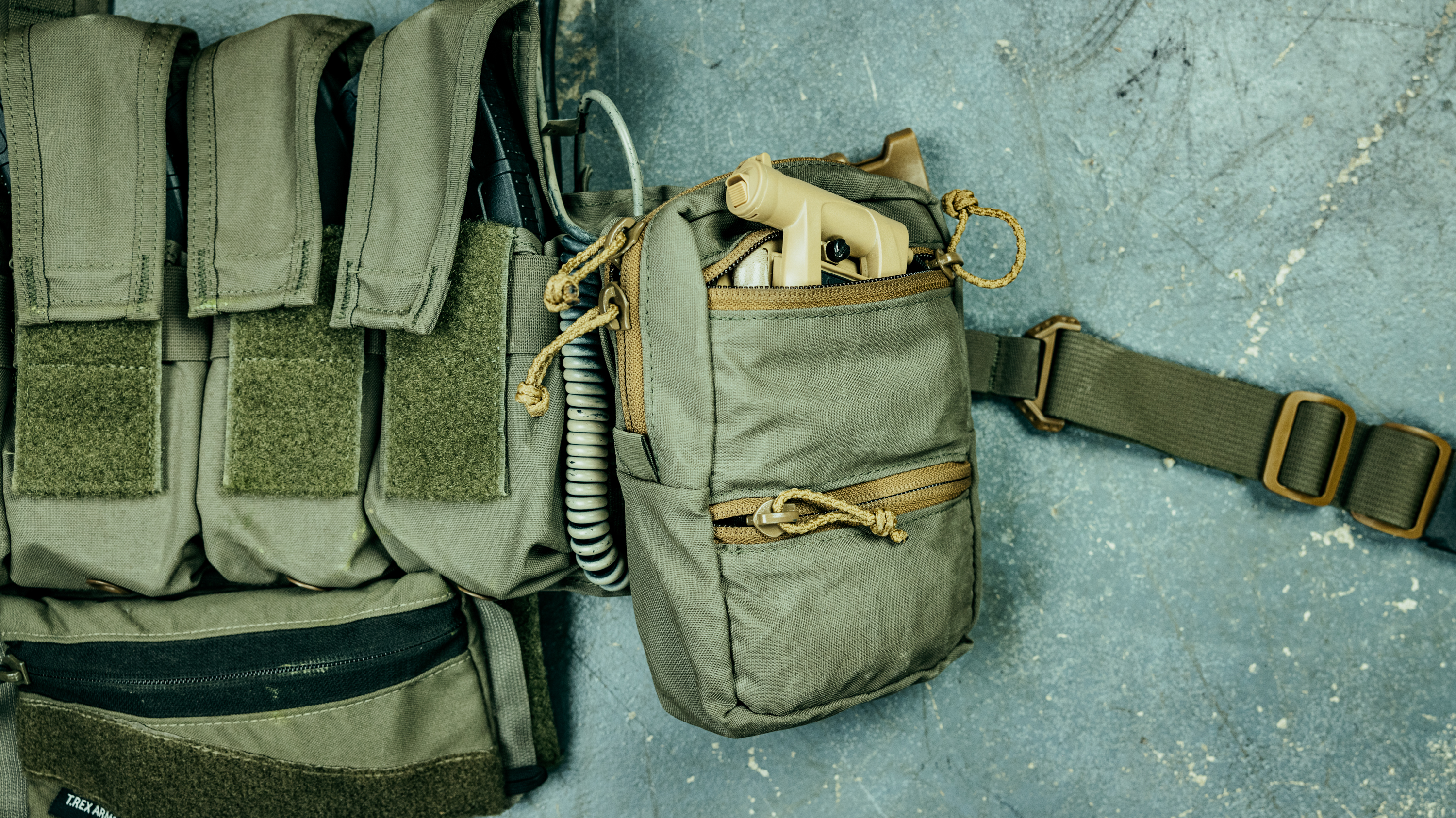 【実物】T.REX GP Pouch Ranger Green T.REX Vertical GP Pouch | T.REX ARMS