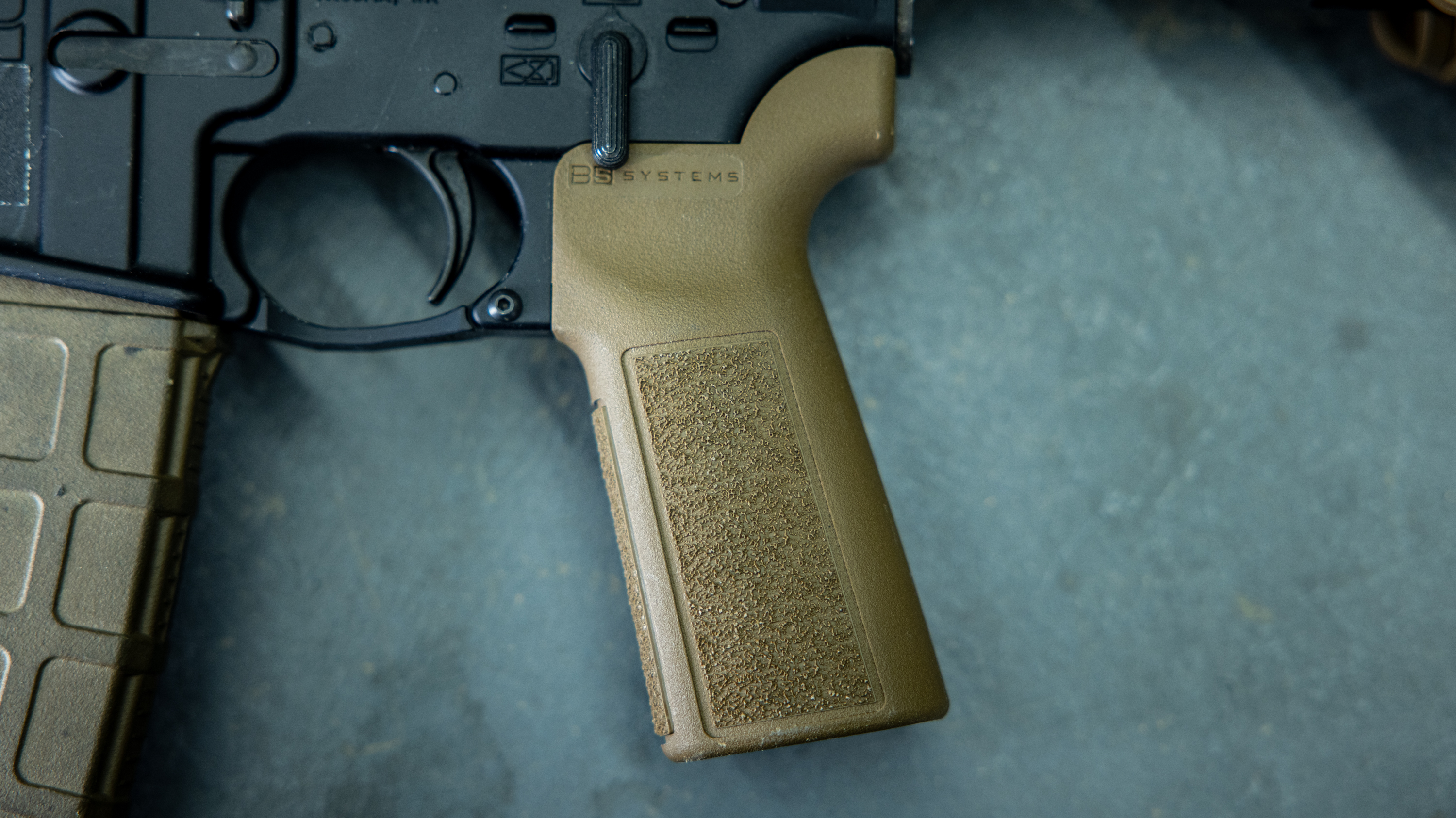 B5 Systems Type 23 P-Grip
