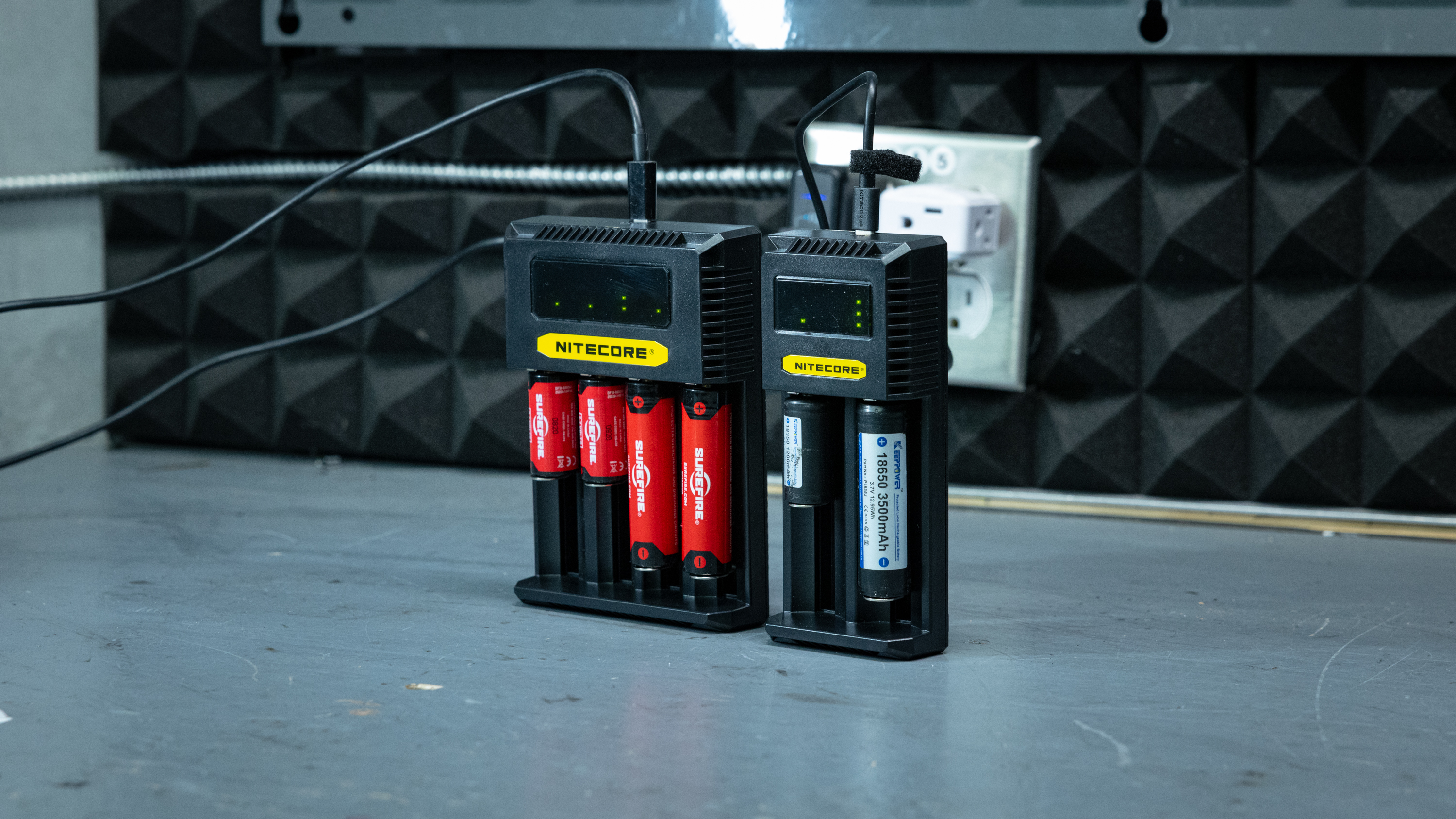 Nitecore Ci4/Ci2 Universal Battery Charger