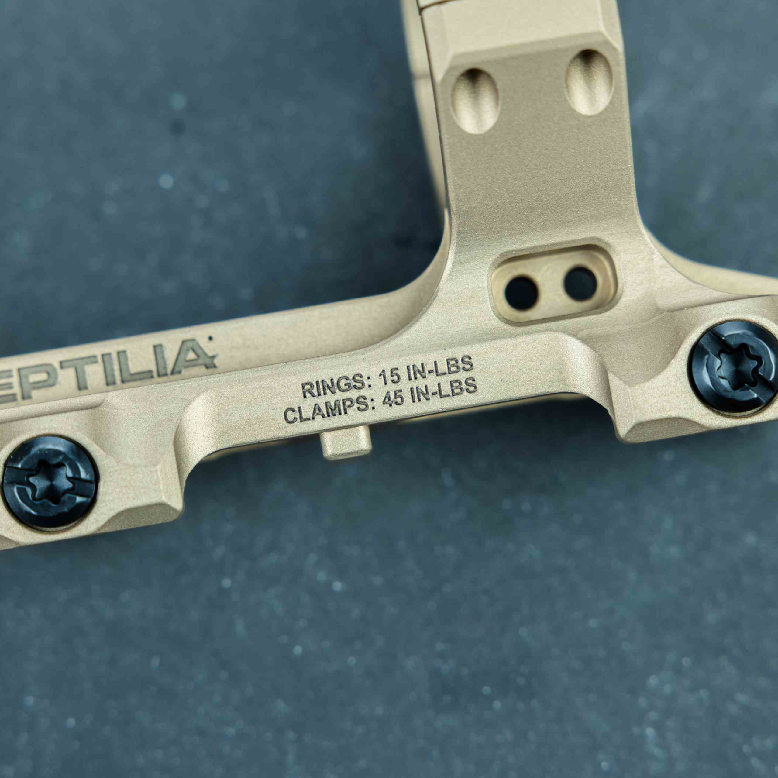 Reptilia AUS Mount