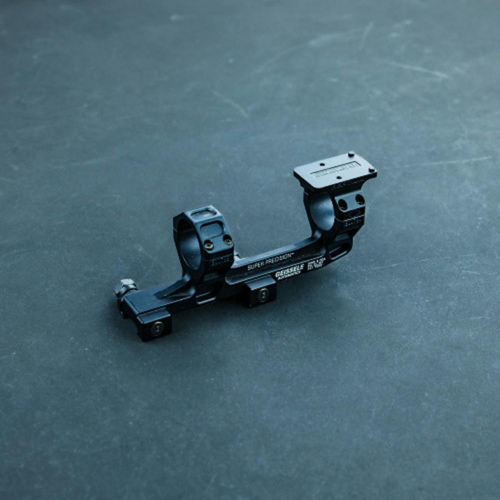 AMR: Geissele Super Precision Mount w/ Reptilia RMR Top Mount