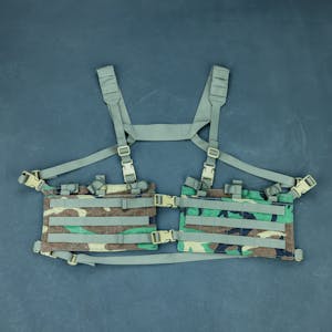 AMR: Beez Combat Systems AR Split Chest Rig
