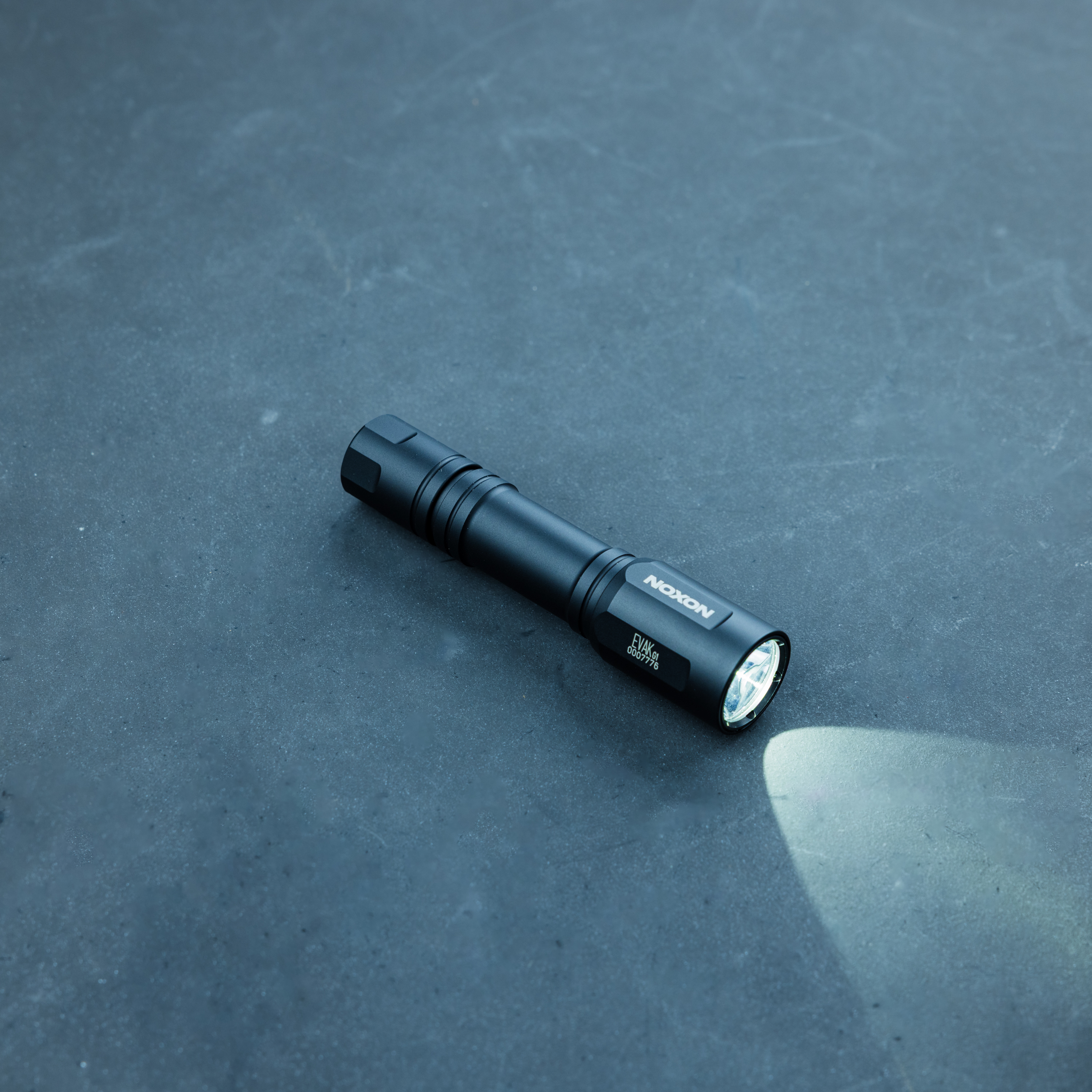 Noxon EVAK Handheld Light | T.REX ARMS