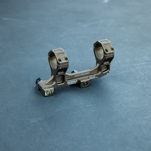 AMR: Geissele Super Precision Mount