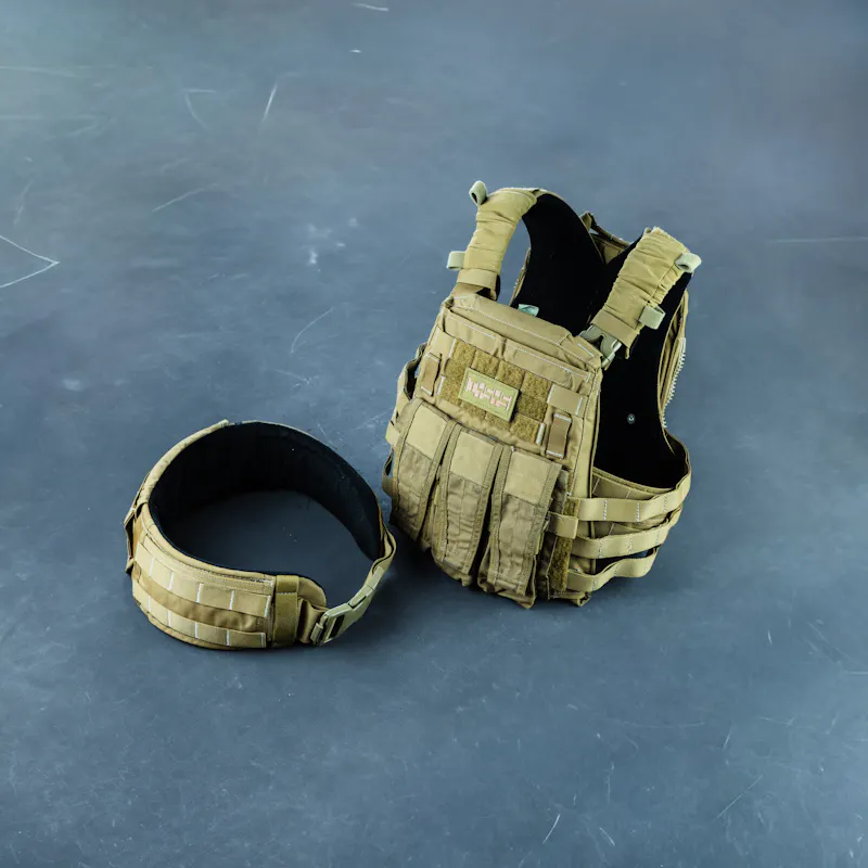 AMR: Crye Precision AVS Plate Carrier Package - Medium, Coyote