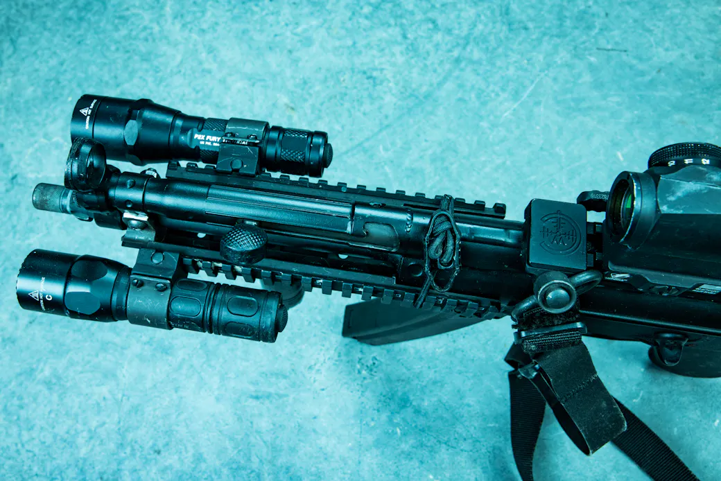 Dual SureFire lights on MP5