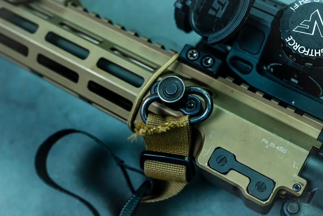QD sling point on handguard
